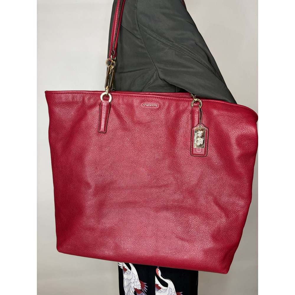 Coach Madison Phoebe Shoulder Bag Cranberry Red Pebbled Leather 26225 Gold Tone
